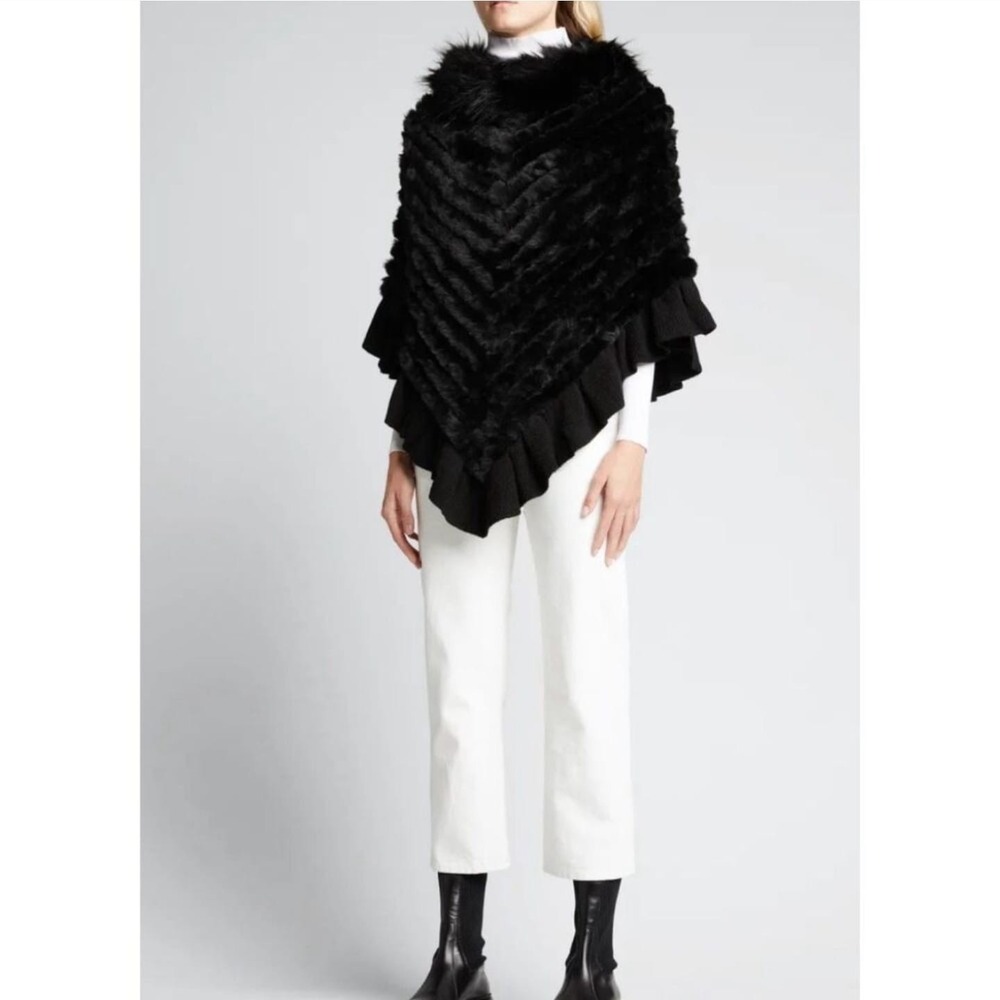 PIA ROSSINI‎ One Size Rhiona Quilted Black Faux Fur Poncho Coat Quiet Luxury